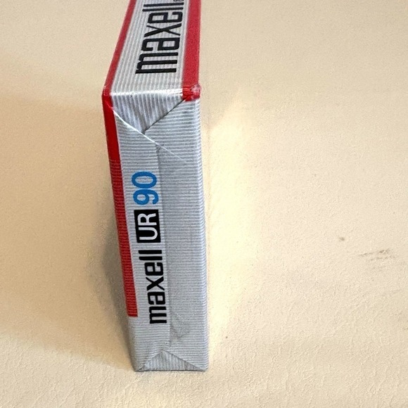 Vintage Maxell UR 90 Blank Cassette Tape Sealed IEC Type I Normal Position NEW! - Picture 4 of 5